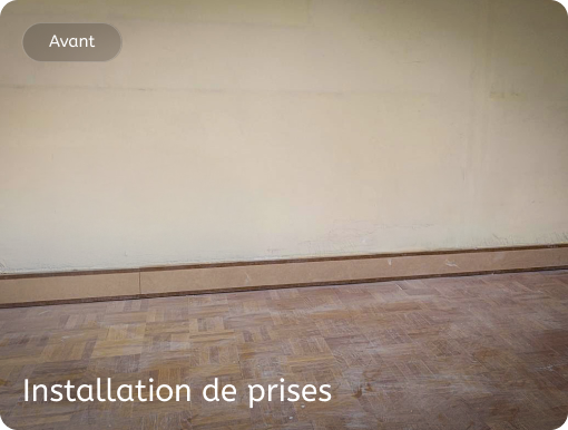 Mur avant installation de prises électriques par H Tension Électricité à Issy-les-Moulineaux